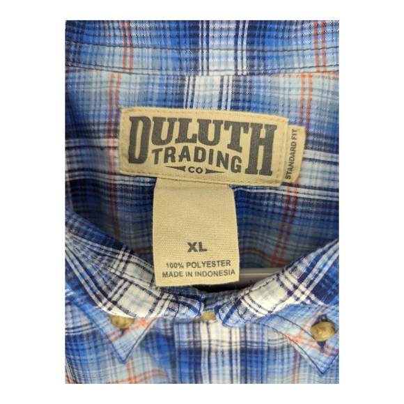 Duluth Trading Co blue plaid short sleeve button up shirt. Men's XL standard fit - Picture 4 of 4